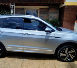 VOLKSWAGEN T-CROSS 2020