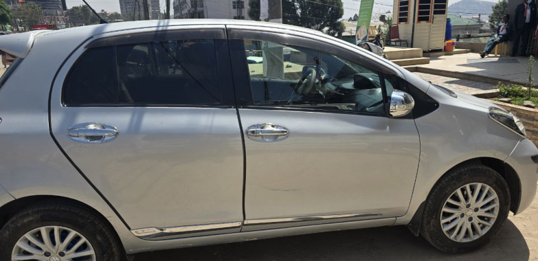 Toyota Vitz 2009 Sale