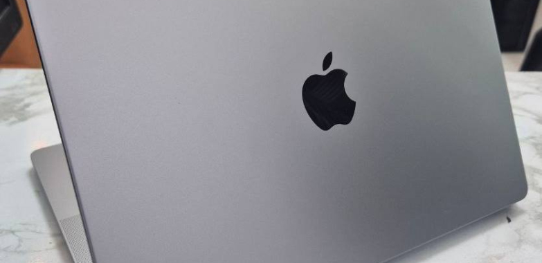 MacBook M1 Pro 14-inch