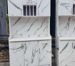 Kitchen cabinet
