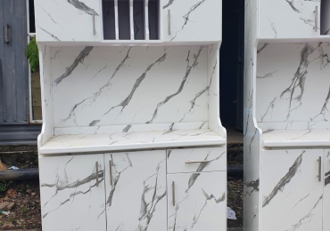 Kitchen cabinet