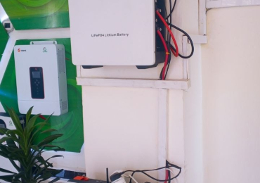 G power solar hybrid inverter and lithium battery