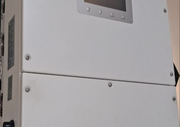 100kw solar hybrid inverter and lithium ion battery